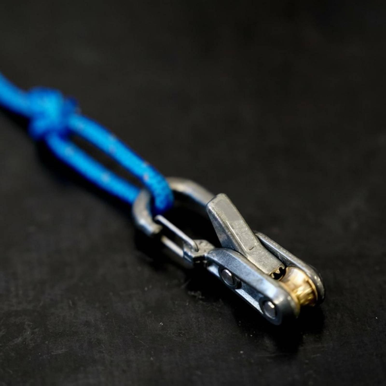 Cord Fastener with Carabiner M - огляд і ціна Gardening Tools And Uses